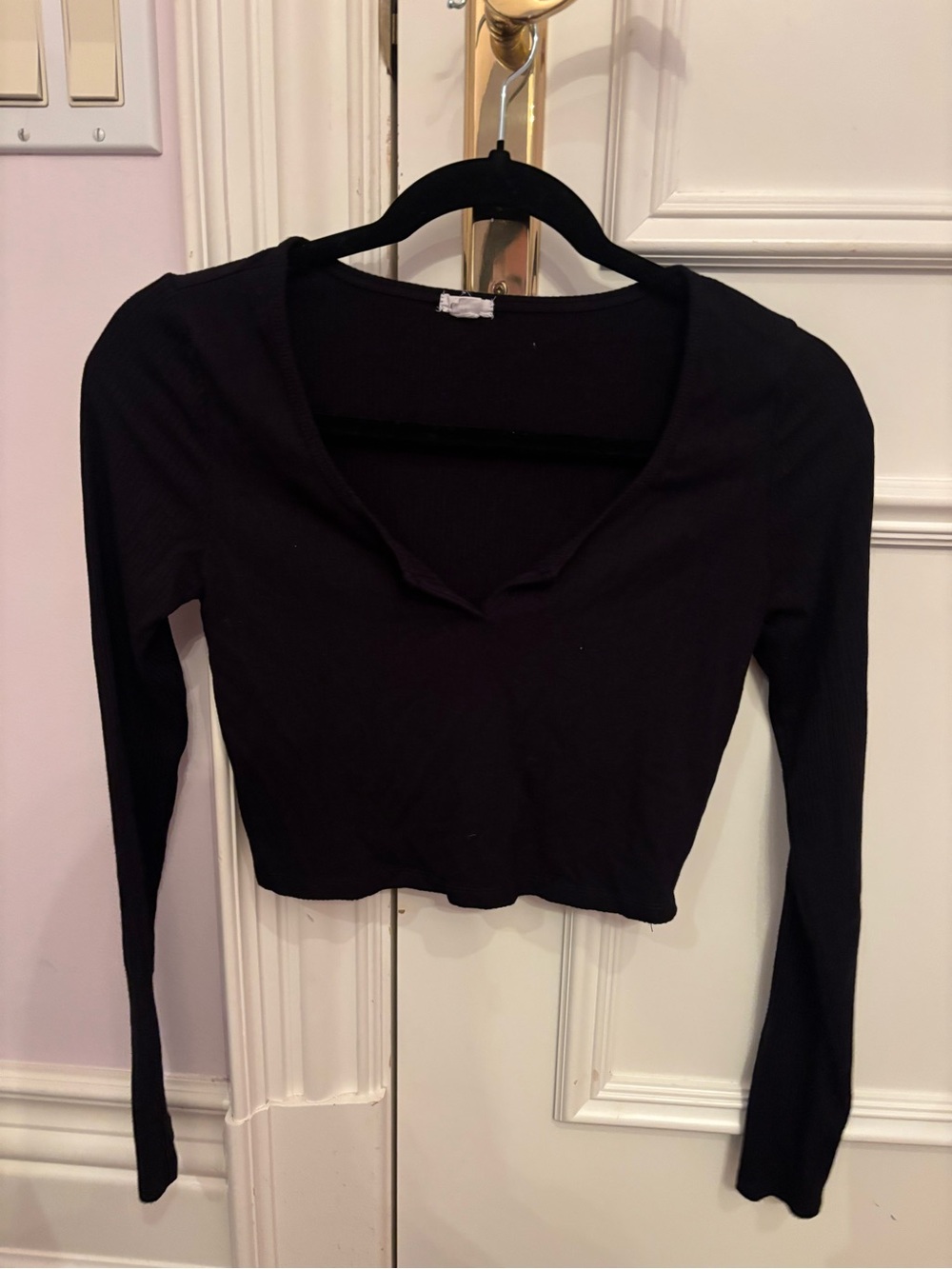 Garage Black Ribbed V-Neck Long-Sleeve Crop Top
